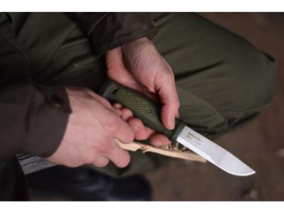 Morakniv Kansbol s survival kit