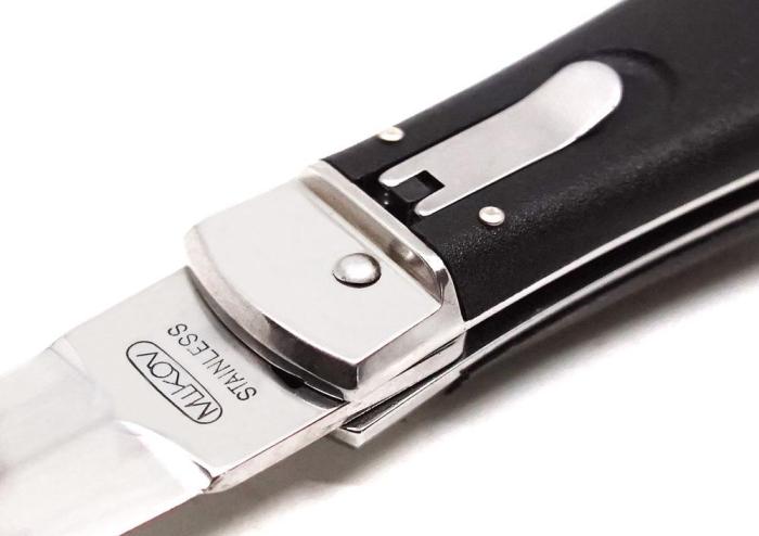 Predátor Mikov s klipem